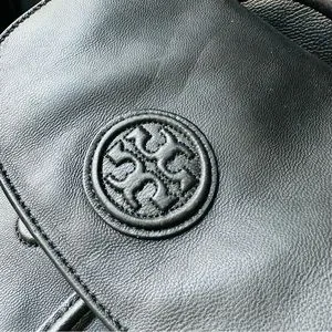 Brand new NWOT Tory Burch Marion Quilted DRAWSTRING Leather Backpack, Black Tory Burch | Bags | Brand New Nwot Tory Burch Marion Quilted  main image 4